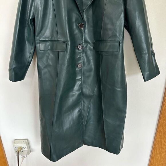 DEPT. ANONYM Women’s Forest Evergreen Vegan Leather Pinch Pleat Trench Coat - Picture 4 of 16